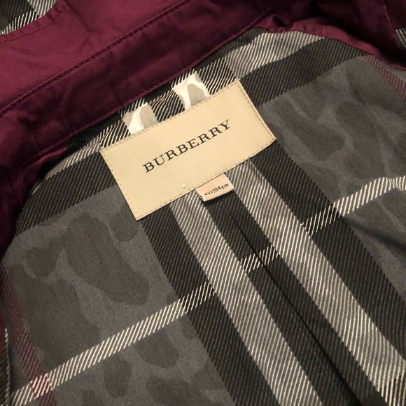 Size 4 kids burberry AUTHENTIC trench coat - Picture 7 of 9